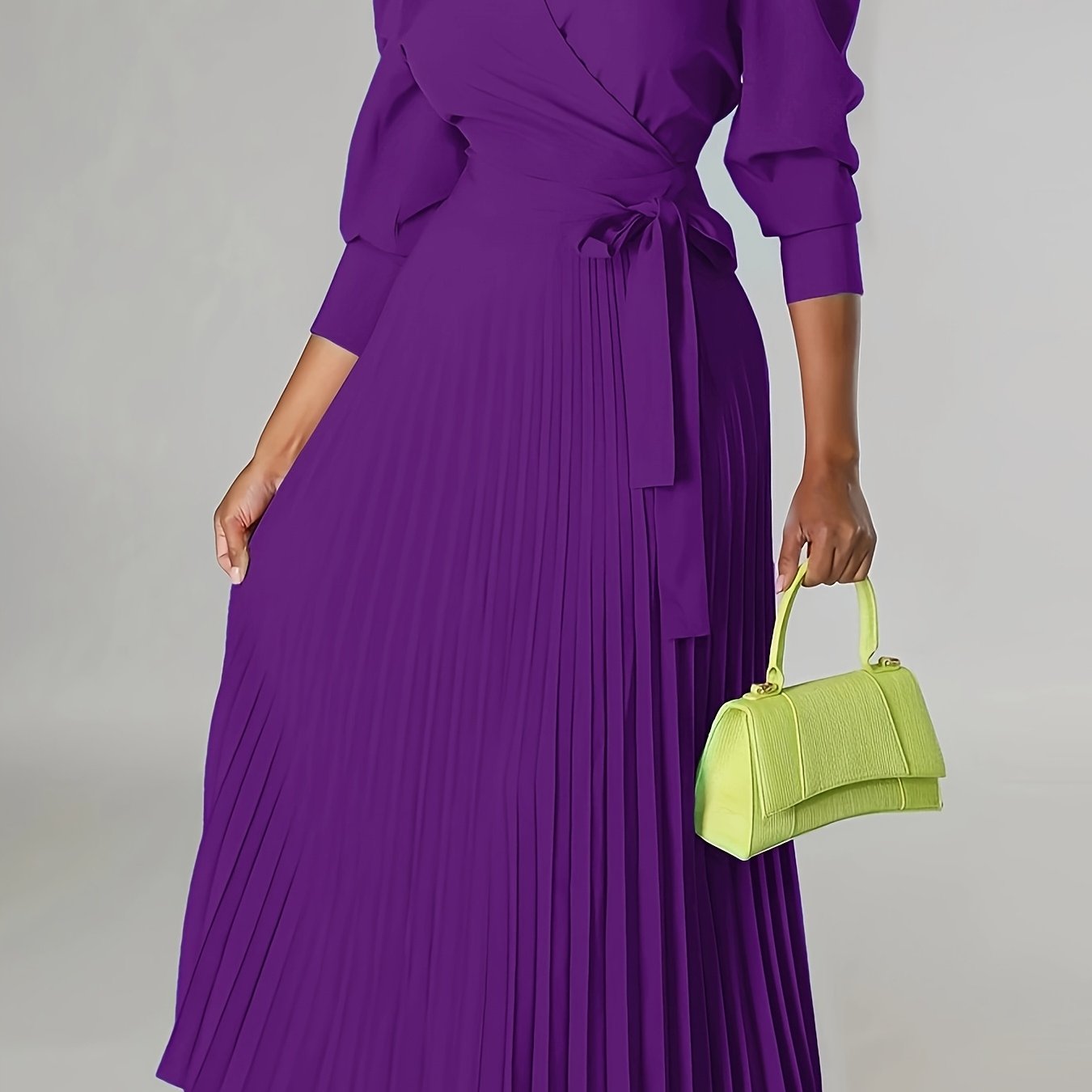 Ginna - Vestido plisado liso con cuello en V