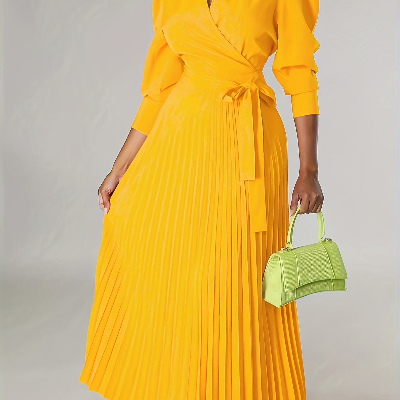Ginna - Vestido plisado liso con cuello en V
