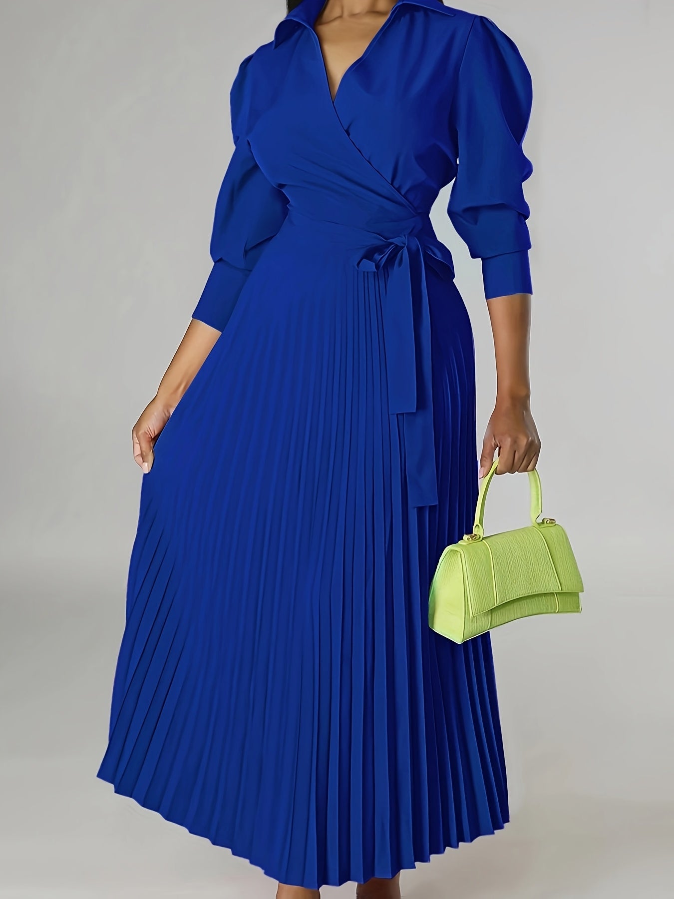 Ginna - Vestido plisado liso con cuello en V
