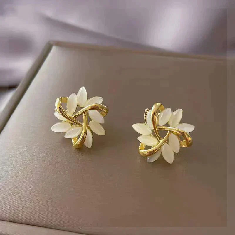 Pendientes de lujo Sonja de opalo blanco