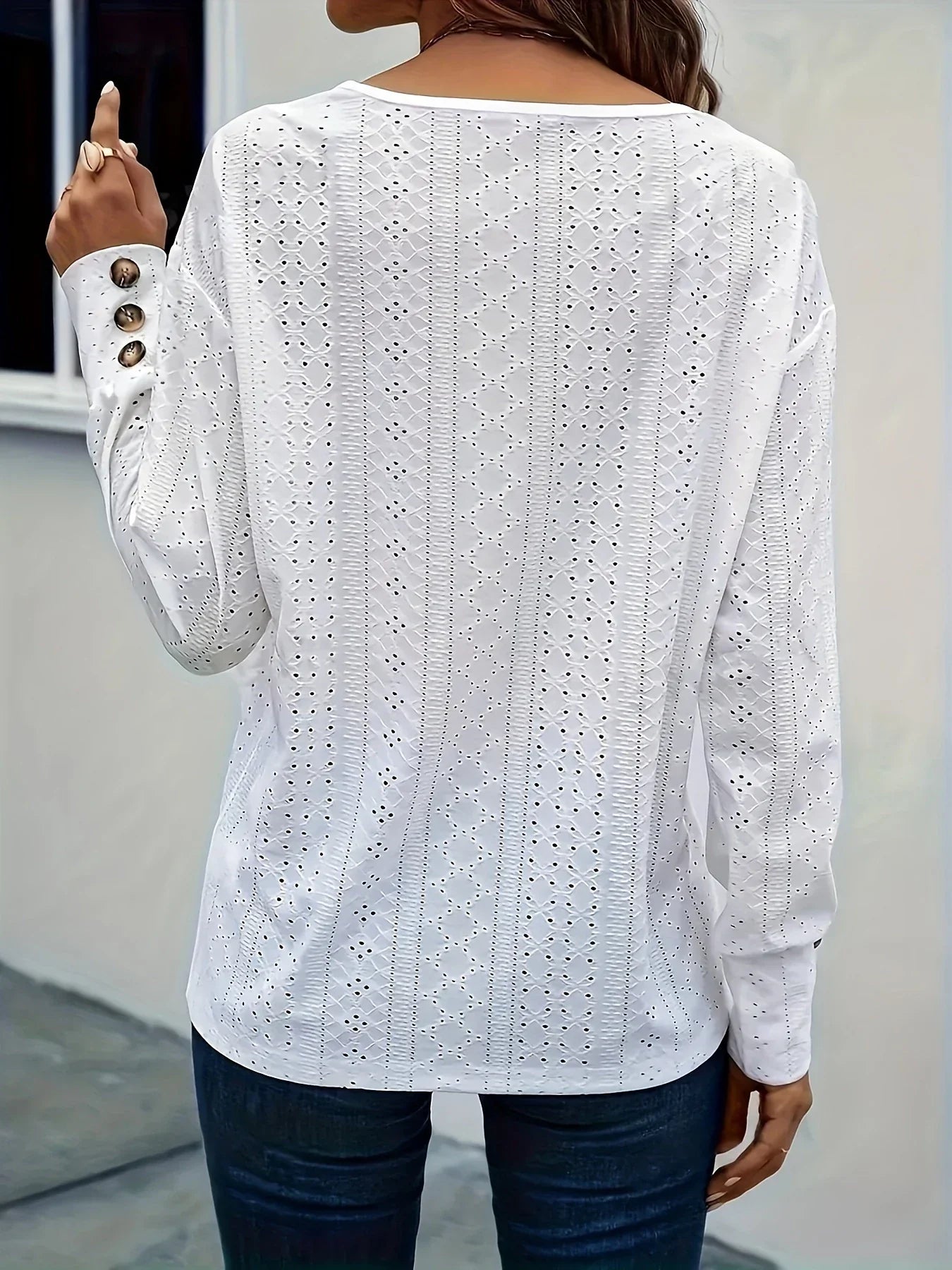 Rivana™ - Blusa Elegante con Ojal
