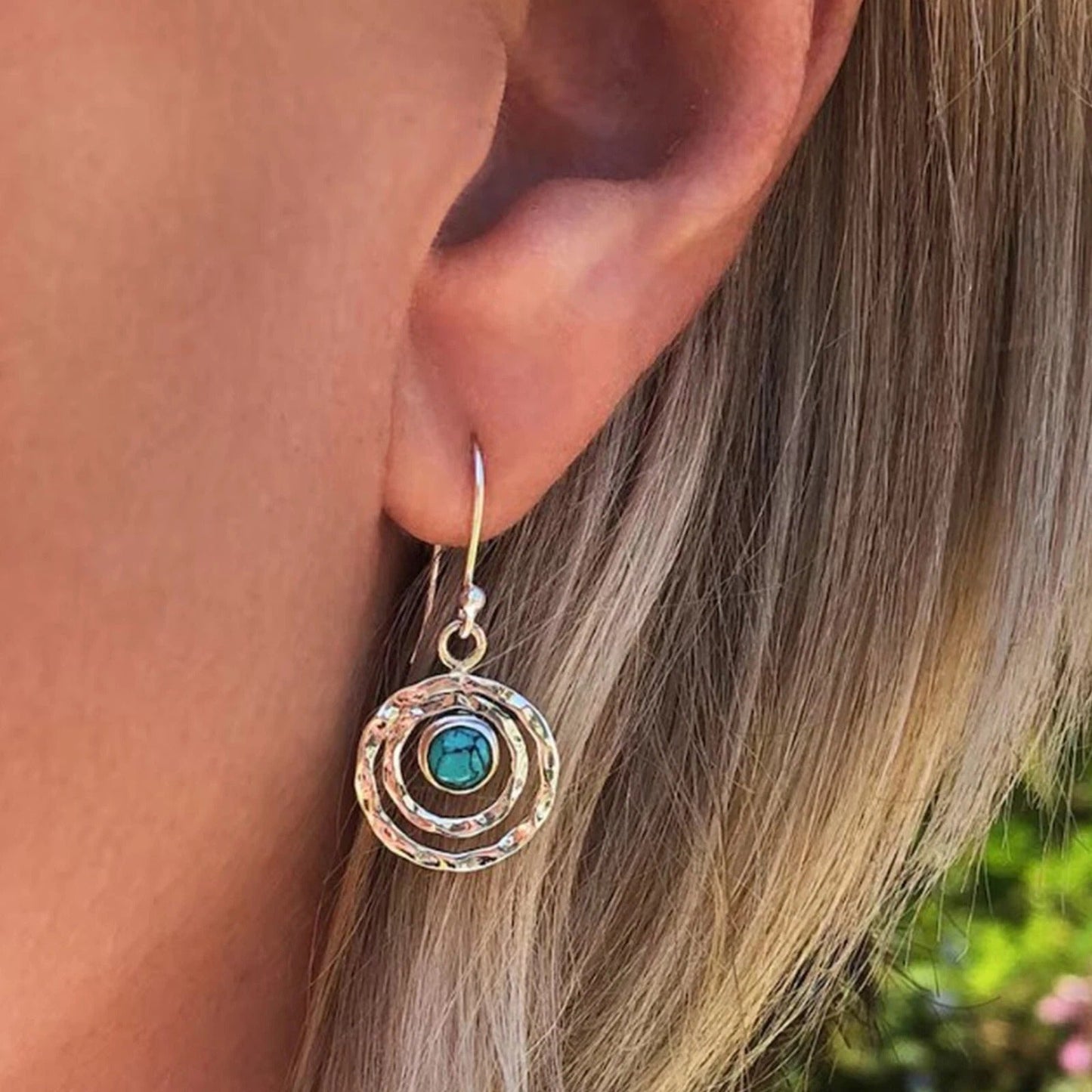 LANURA™ - Aretes de Círculo Etéreo