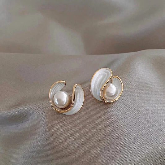 Pendientes de Ópalo Blanco de Lujo con Perlas en Oro