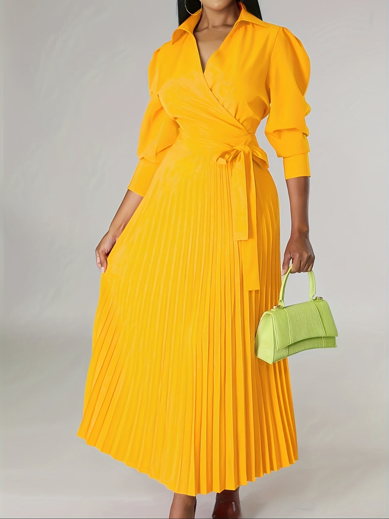 Ginna - Vestido plisado liso con cuello en V