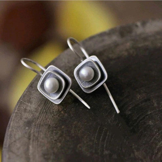 Aretes bohemios de perlas cúbicas en plata de ley