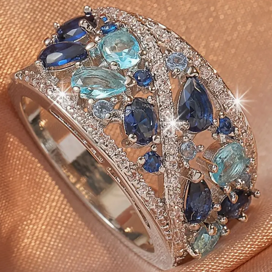 Anillo de zirconia azul vintage