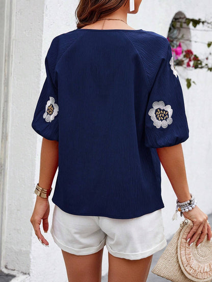 Jellian™ - Blusa Floral Elegante