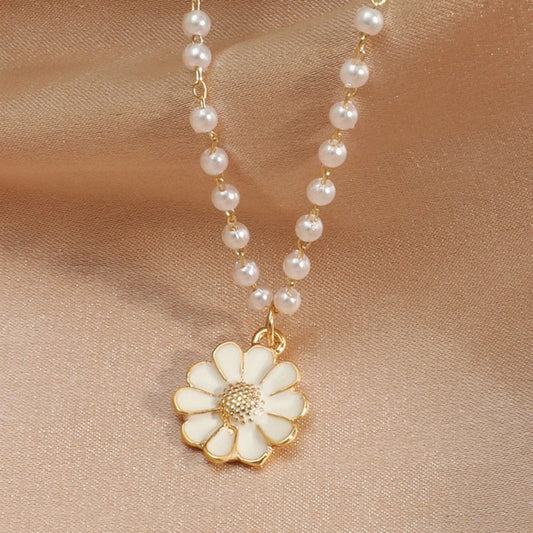 Dije con Colgante de Perlas