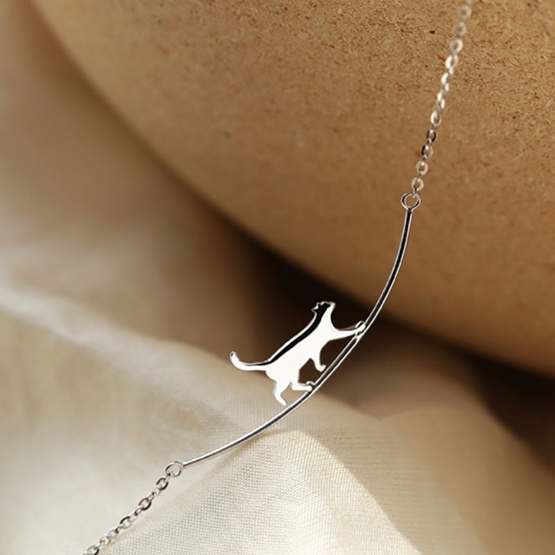 Collar de gato escalador en plata