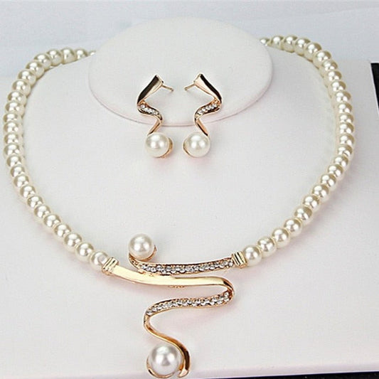 Luciya™ - Collar de Perlas con Reversa Elegante