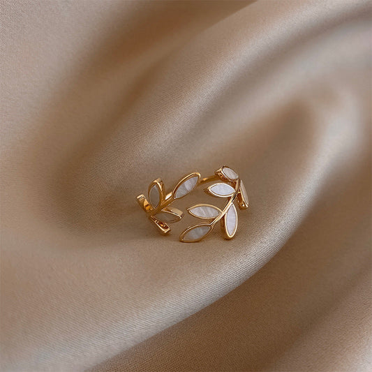 Anillo de hoja elegante Millie™
