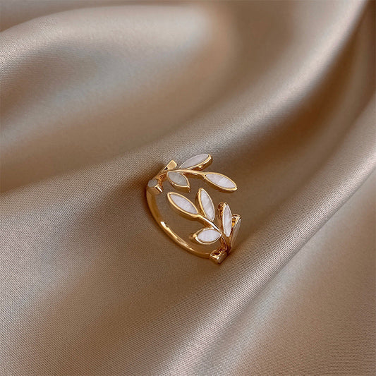Anillo de hoja elegante Millie™